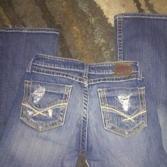 BkE Jeans - Picture 1 of 5